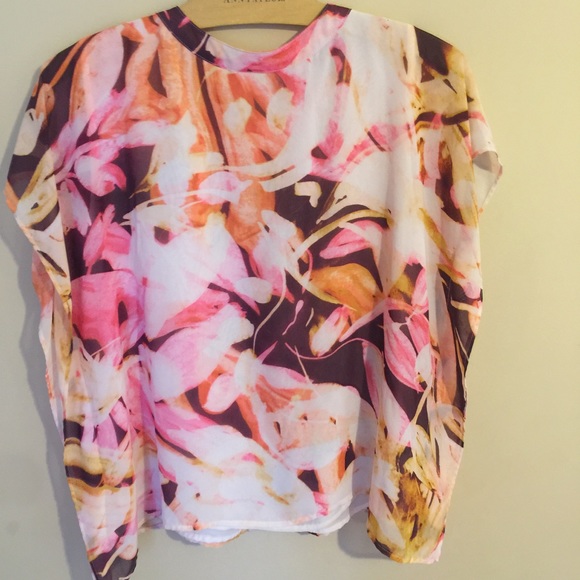 Jennifer Lopez Short Sleeve Button Down Blouse - Picture 4 of 8